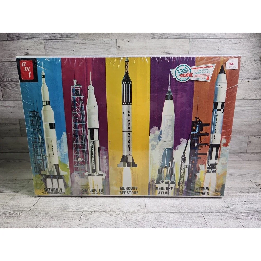 2012 AMT MAN IN SPACE Saturn V Apollo 1:200 Scale Plastic Model 5 Kits OPEN BOX